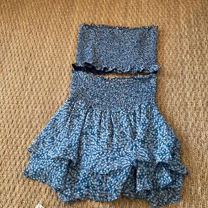 Blue, planet blue, blue life set. Size small. Worn once